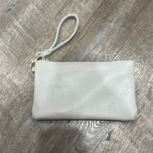 Wristlet with charger